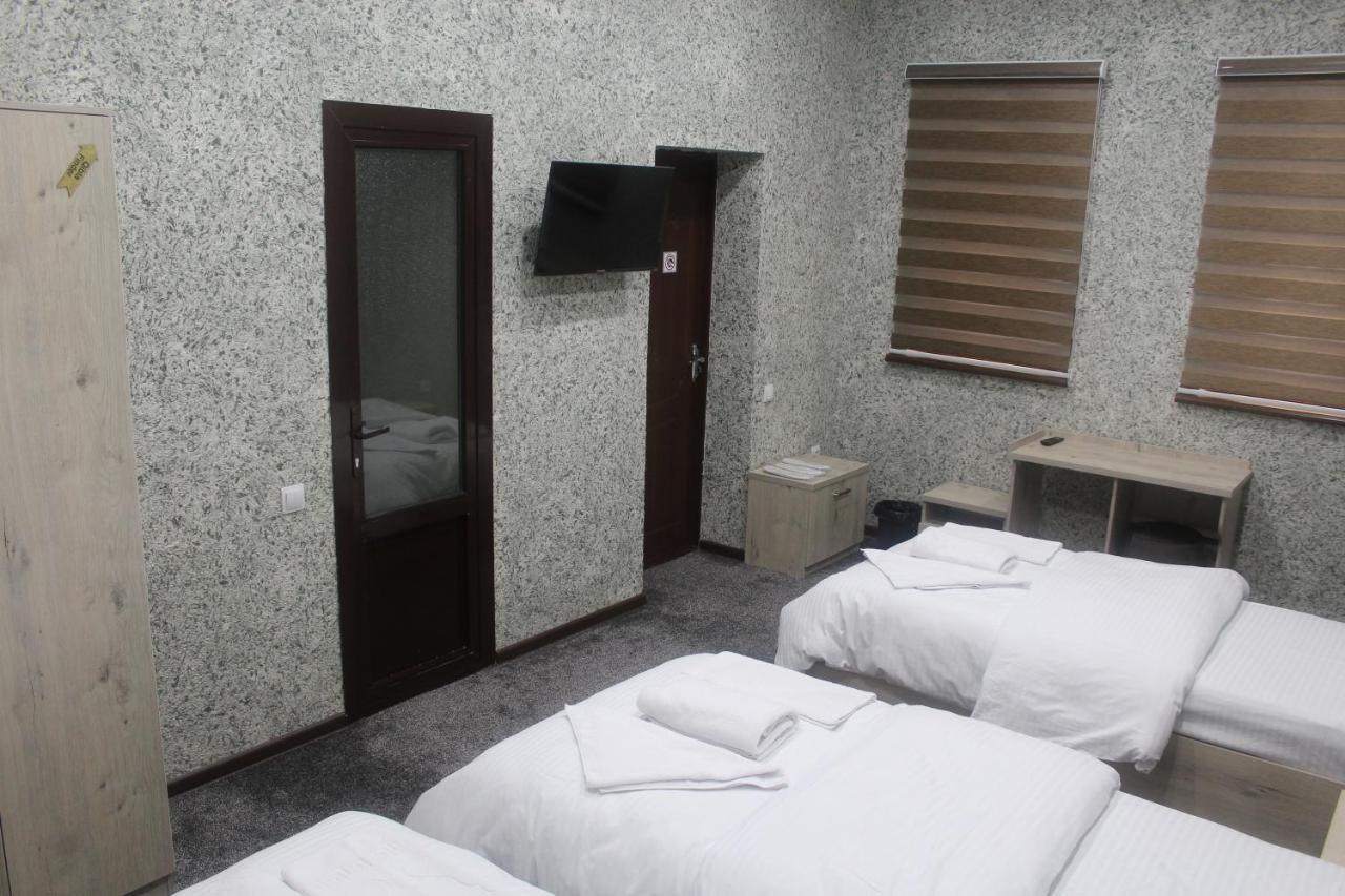 Taxtapul Hotel Tashkent Exterior foto
