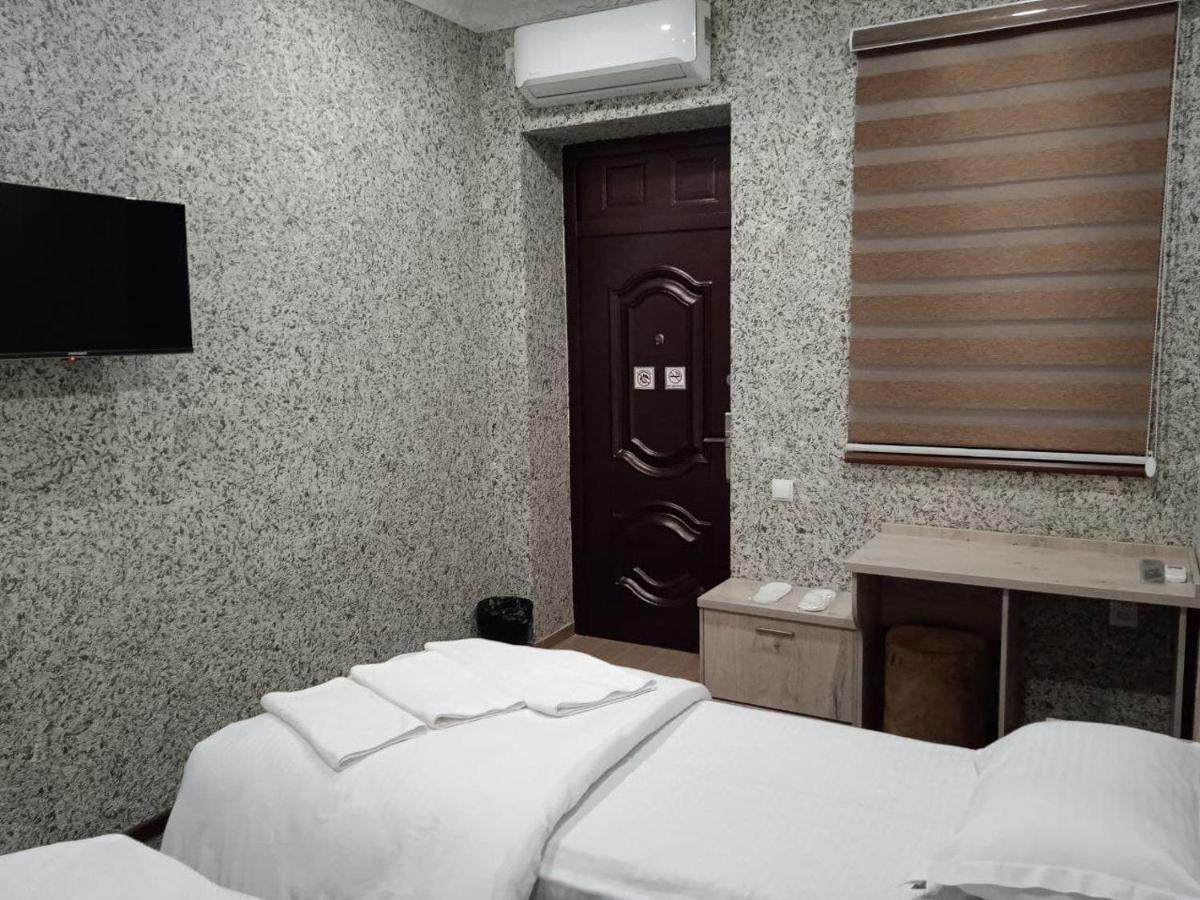Taxtapul Hotel Tashkent Exterior foto